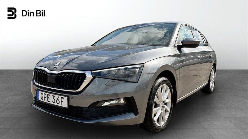Grå Begagnad 2023 Skoda Scala Style Halvkombi | 239 900 kr (Marknadspris) - Bild 1/4