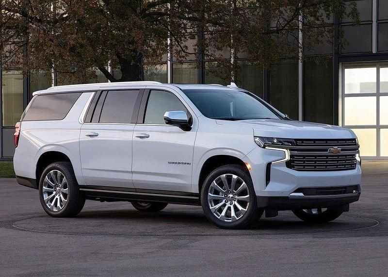 Begagnad 2021 Chevrolet Suburban SUV | 123 456 kr - Bild 1/1