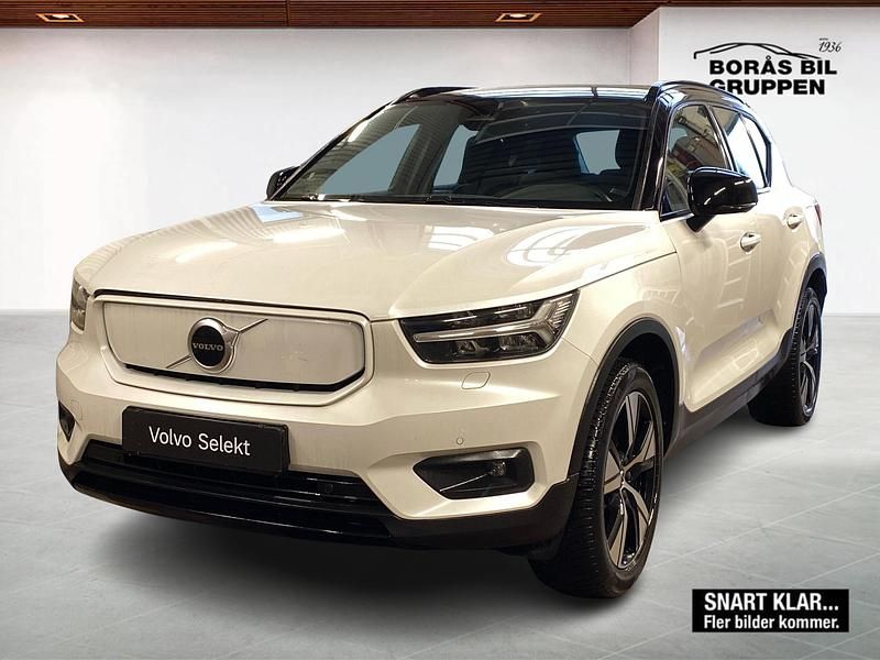 Vit Begagnad 2022 Volvo XC40 SUV | 329 000 kr - Bild 1/3