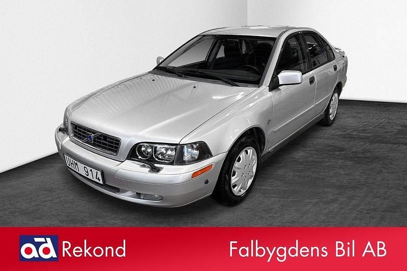 Ljusgrå Begagnad 2003 Volvo S40 Sedan | 19 500 kr (Marknadspris) - Bild 1/4