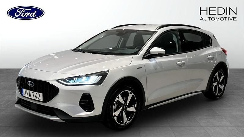 Begagnad 2024 Ford Focus Active Halvkombi | 204 900 kr (Bra pris) - Bild 1/4