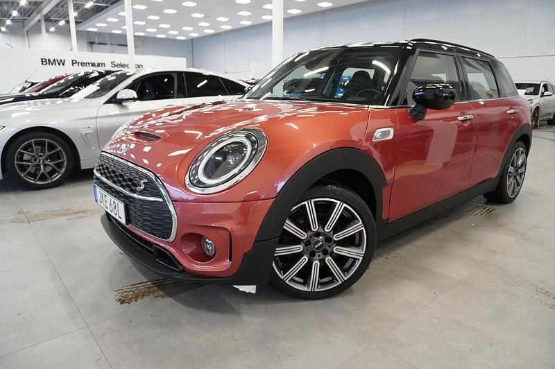 Begagnad Mini Cooper S Clubman 178 HK (130 kW) 2022 Röd Kombi
