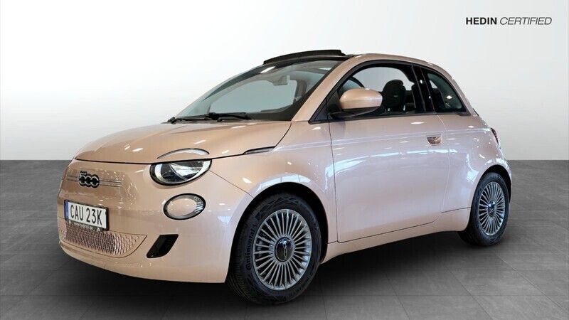 Svart Begagnad 2022 Fiat 500e Icon Halvkombi | 219 900 kr (Lite dyr) - Bild 1/4