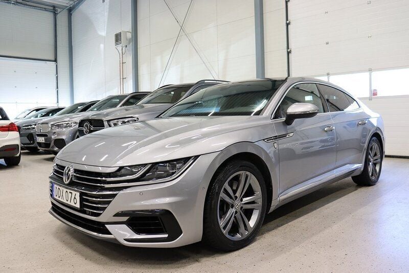 Silver Begagnad 2017 VW Arteon GTS Halvkombi | 269 800 kr (Marknadspris) - Bild 1/4