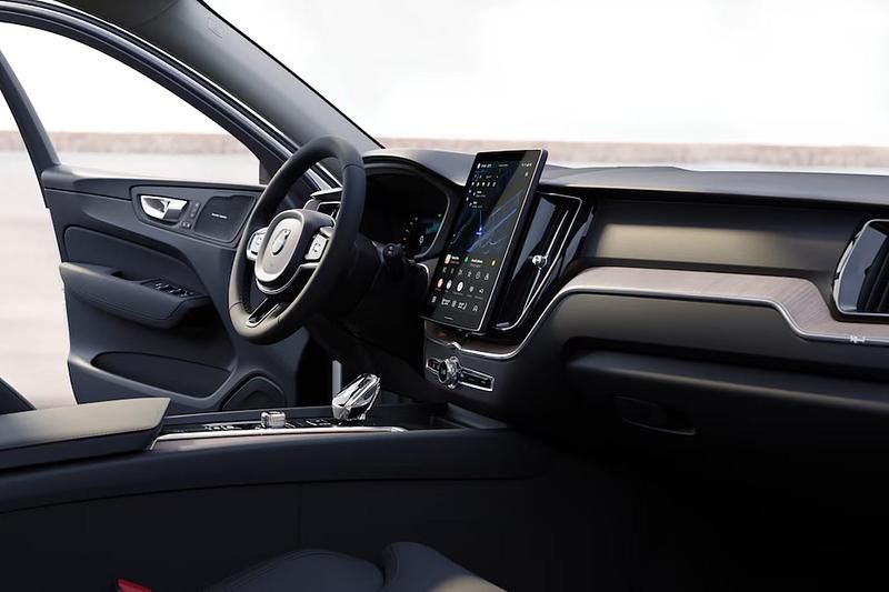 Ny Volvo XC60 350 HK (257 kW) 2025 Vit SUV