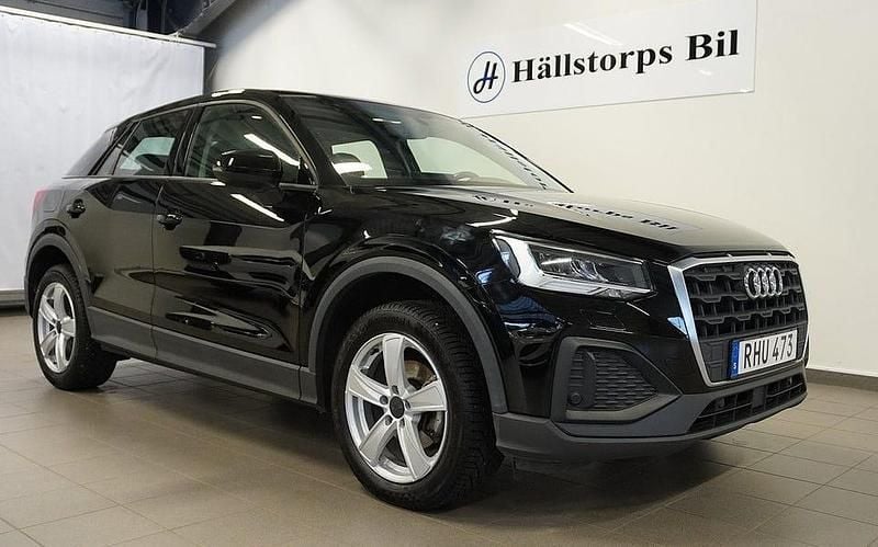 Svart Begagnad 2021 Audi Q2 Proline SUV | 229 900 kr (Marknadspris) - Bild 1/4