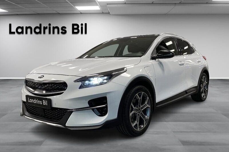 Vit Begagnad 2020 Kia XCeed SUV | 249 000 kr (Marknadspris) - Bild 1/4
