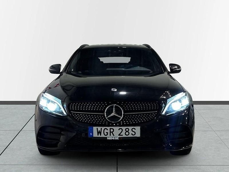 Begagnad Mercedes C220 Edition 194 HK (142 kW) 2020 Svart