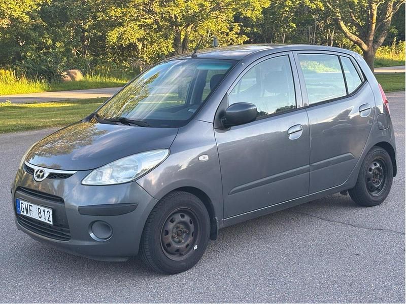 Grå Begagnad 2008 Hyundai i10 Halvkombi | 21 000 kr (Bra pris) - Bild 1/4