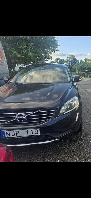Svart Begagnad 2014 Volvo XC60 SUV | 140 000 kr (Superpris) - Bild 1/1