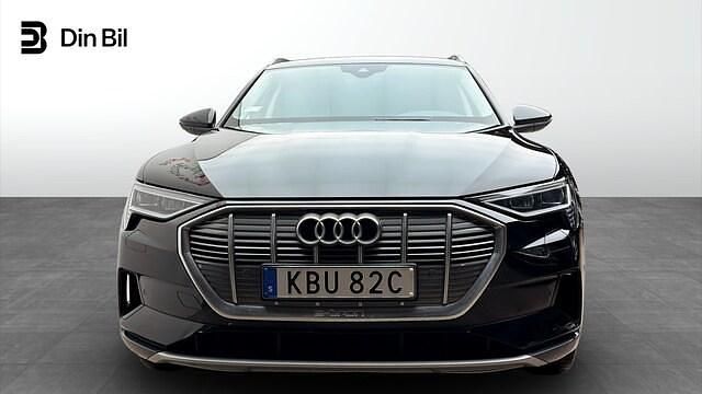 Begagnad Audi e-tron Proline 300 kW (408 HK) 2022 Brilliantsvart SUV