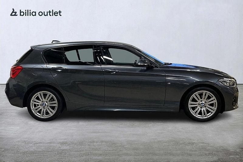 Begagnad BMW 118 M Sport 136 HK (100 kW) 2016 Grå Halvkombi