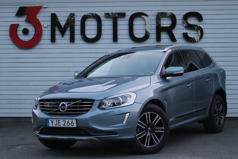 Ljusblå Begagnad 2016 Volvo XC60 Standard SUV | 245 900 kr (Marknadspris) - Bild 1/4