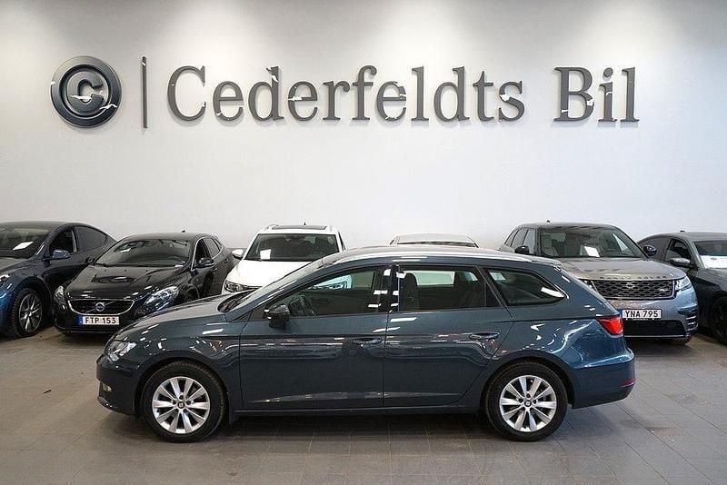Grå Begagnad 2018 Seat Leon ST Style Kombi | 149 900 kr (Marknadspris) - Bild 1/3