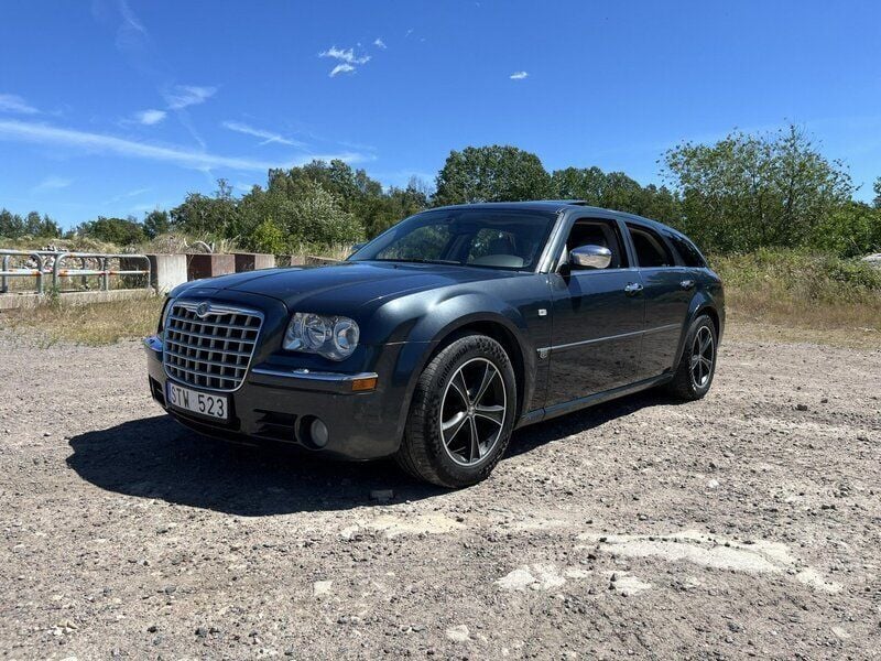 Blå Begagnad 2007 Chrysler 300C Touring Kombi | 47 000 kr (Marknadspris) - Bild 1/4