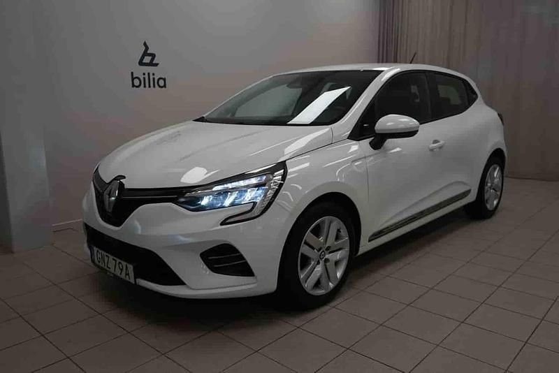 Vit Begagnad 2022 Renault Clio V Halvkombi | 134 900 kr (Marknadspris) - Bild 1/1