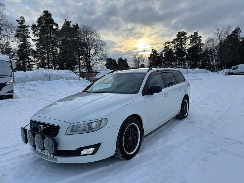 Begagnad 2015 Volvo V70 Kombi | 130 000 kr (Marknadspris) - Bild 1/3