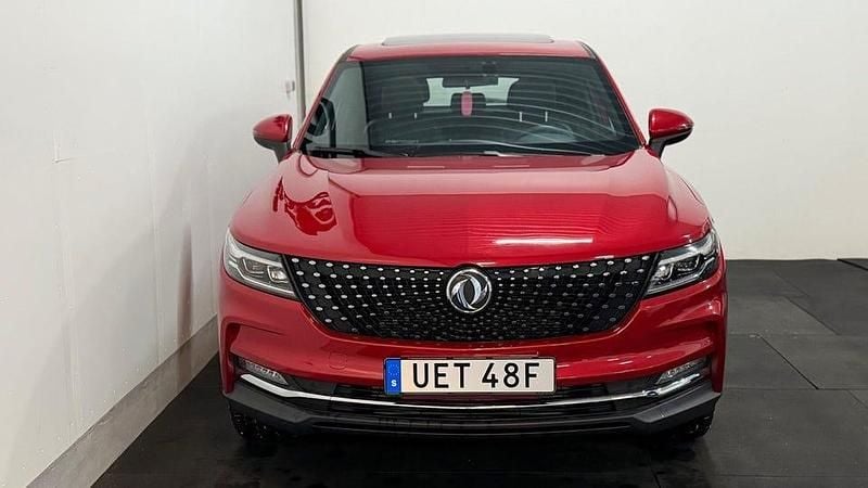 Begagnad DFSK Fengon 137 HK (100 kW) 2021 Röd