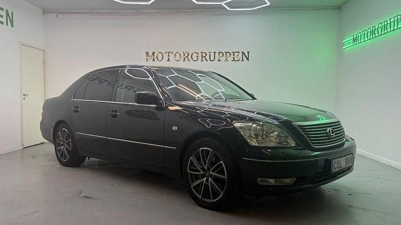 Svart Begagnad 2004 Lexus LS430 Sedan | 119 900 kr - Bild 1/4