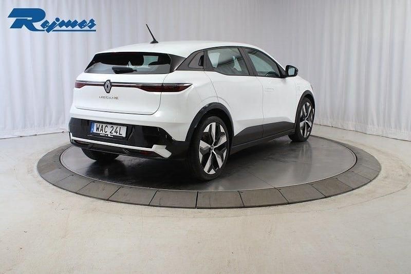 Begagnad Renault Mégane IV Equilibre 96 kW (131 HK) 2023 Glaciär vit