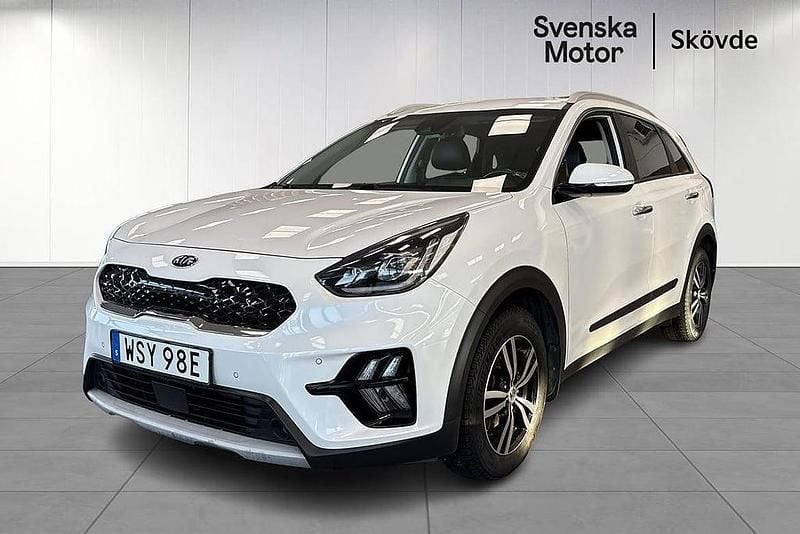Vit Begagnad 2020 Kia Niro Advance SUV | 209 200 kr (Marknadspris) - Bild 1/4