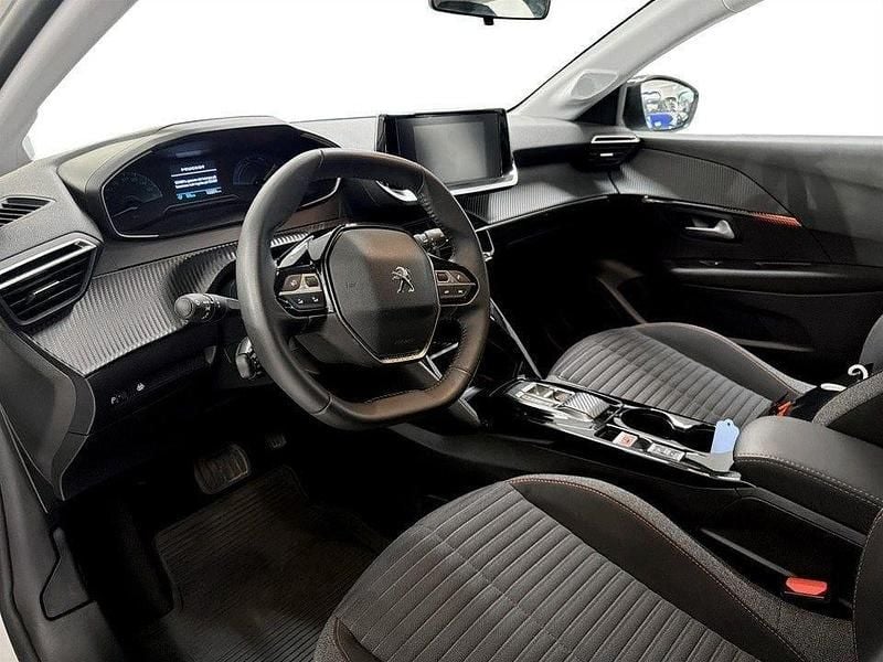 Begagnad Peugeot e-208 Active 100 kW (136 HK) 2022 Vit Halvkombi