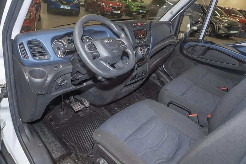 Begagnad Iveco Daily 136 HK (100 kW) 2022 Vit Van