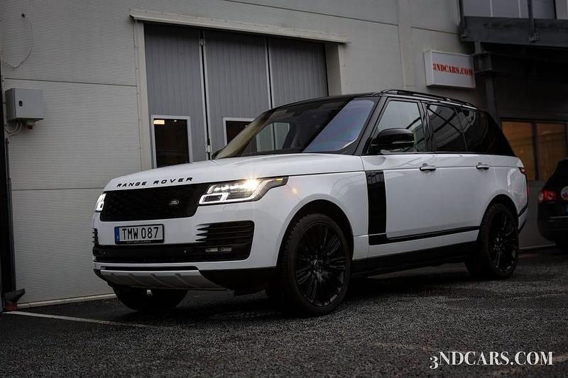 Vit Begagnad 2014 Land Rover Range Rover Autobiography SUV | 519 900 kr - Bild 1/4