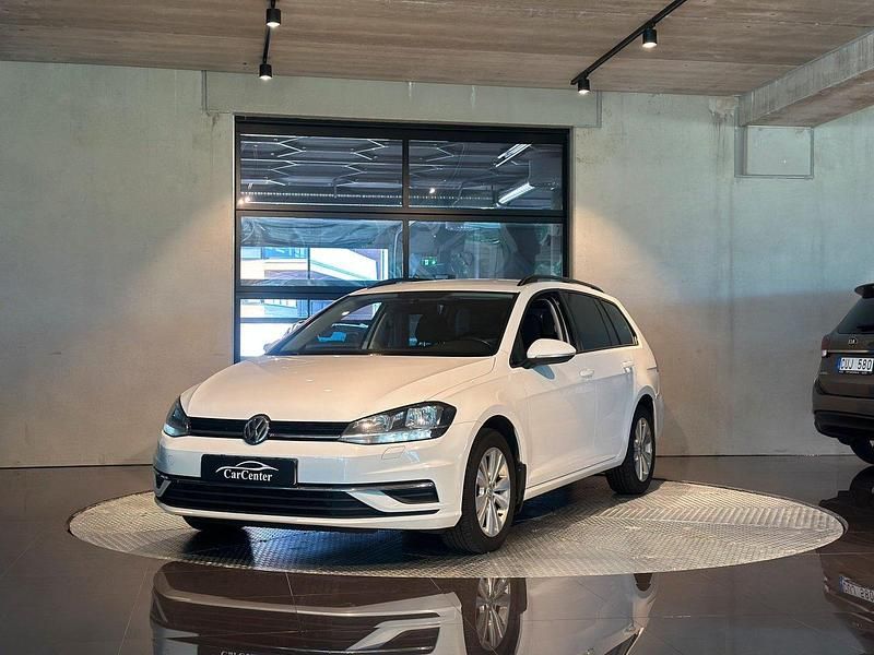 Begagnad 2017 VW Golf VII Kombi | 129 000 kr (Dyr) - Bild 1/4