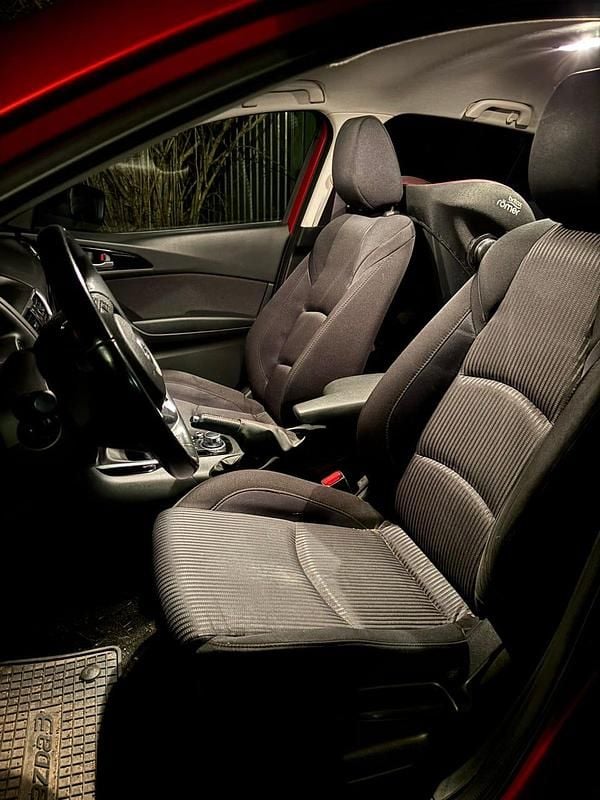 Begagnad Mazda 3 Inclusive 150 HK (110 kW) 2015