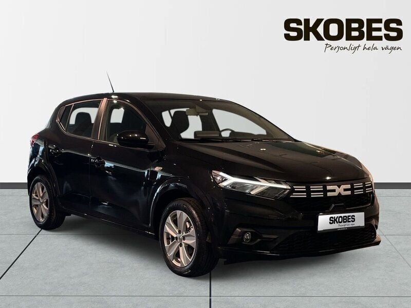 Svart Begagnad 2024 Dacia Sandero Expression Halvkombi | 188 900 kr (Marknadspris) - Bild 1/3