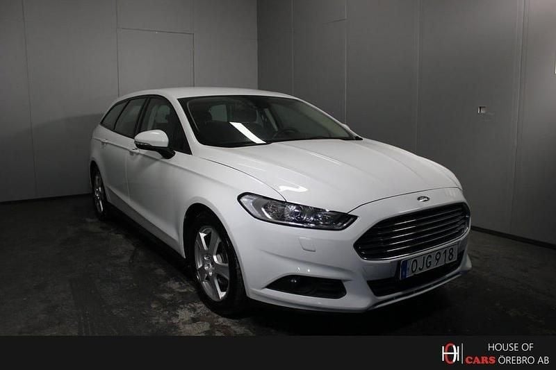 Vit Begagnad 2017 Ford Mondeo Business Edition Kombi | 84 900 kr (Superpris) - Bild 1/4