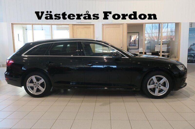 Svart Begagnad 2016 Audi A4 Proline Kombi | 169 900 kr (Marknadspris) - Bild 1/4