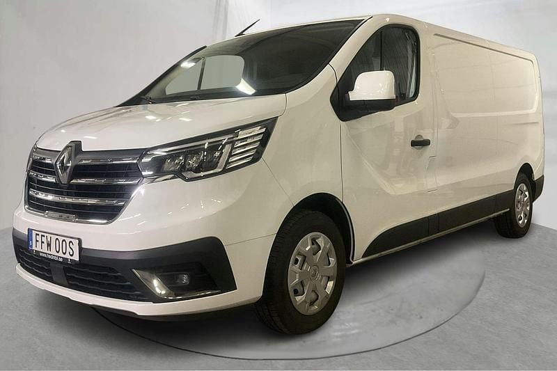 Vit Begagnad 2023 Renault Trafic Van | 309 000 kr (Bra pris) - Bild 1/4