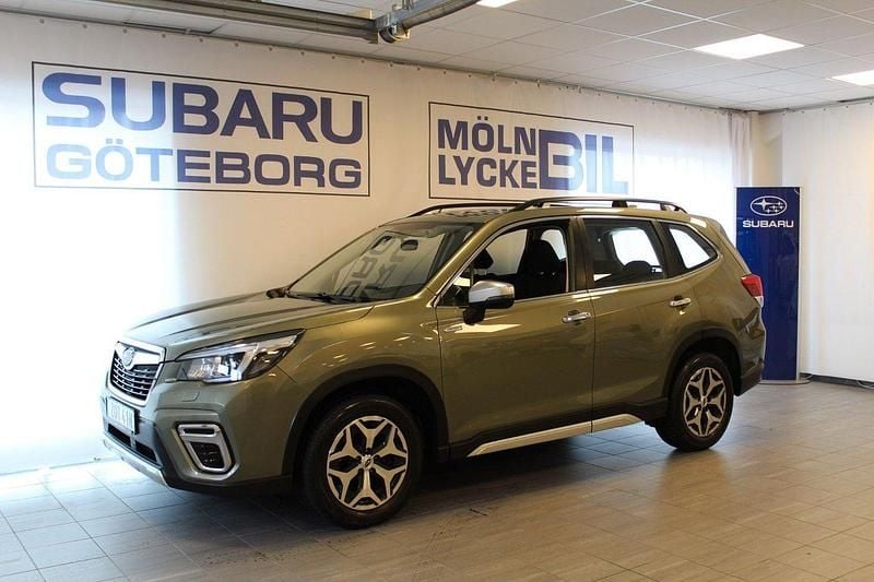 Grön Begagnad 2020 Subaru Forester SUV | 264 900 kr (Marknadspris) - Bild 1/4