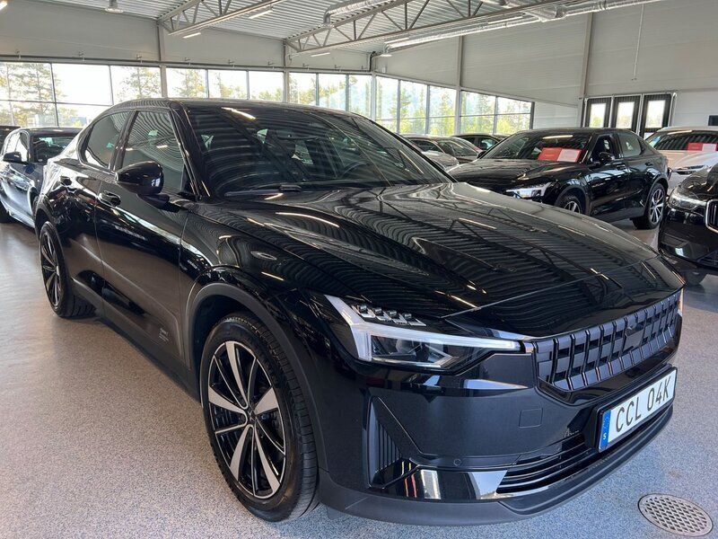 Svart Begagnad 2021 Polestar 2 Standard Range Single Motor Sedan | 306 900 kr (Marknadspris) - Bild 1/4