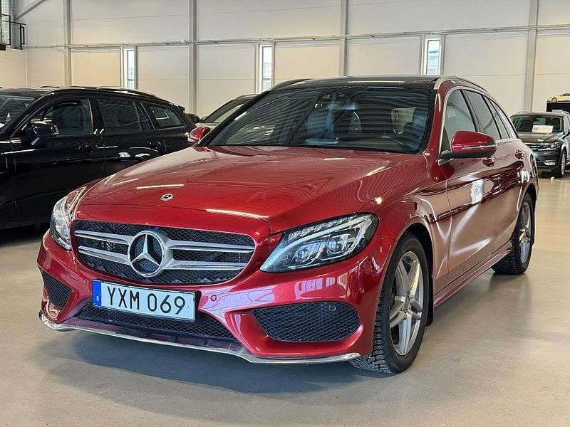 Begagnad Mercedes C220 AMG 170 HK (125 kW) 2017 Röd Kombi