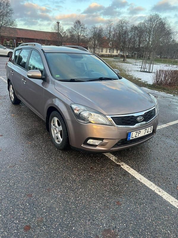 Begagnad 2012 Kia Ceed Sportswagon Kombi | 43 000 kr (Superpris) - Bild 1/4