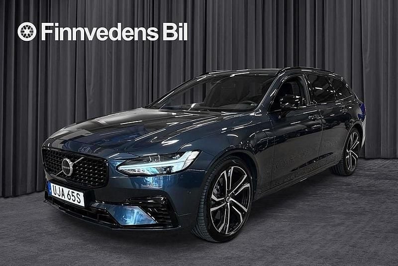Mörkblå Begagnad 2023 Volvo V90 Ultimate Kombi | 559 800 kr (Lite dyr) - Bild 1/4