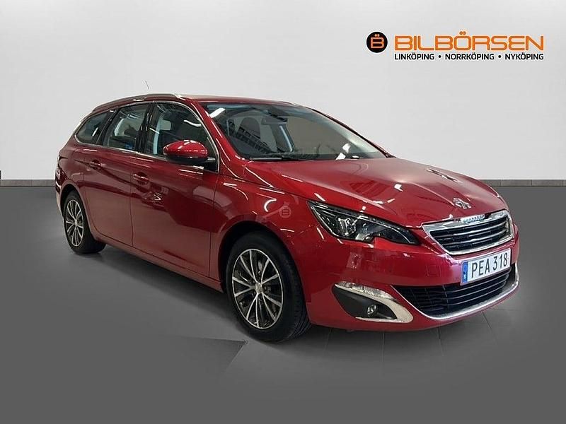 Begagnad Peugeot 308 SW 150 HK (110 kW) 2016 Ljusröd Kombi