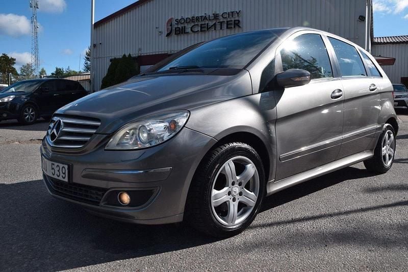 Mörkgrå Begagnad 2007 Mercedes B180 Minibuss | 74 900 kr (Lite dyr) - Bild 1/4
