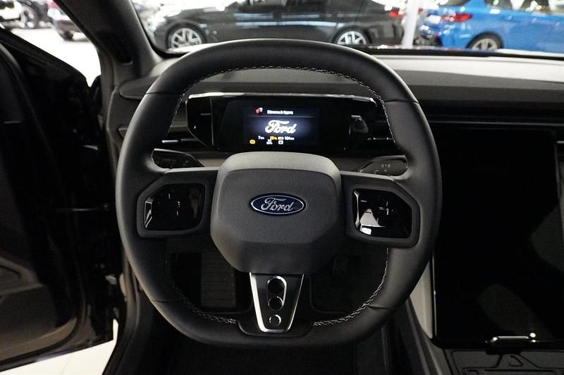 Ny Ford Capri 210 kW (286 HK) 2025 Svart Halvkombi