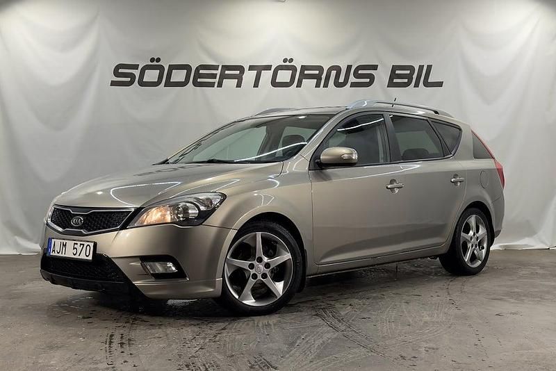 Silver Begagnad 2011 Kia Ceed Sportswagon Kombi | 29 900 kr (Bra pris) - Bild 1/4
