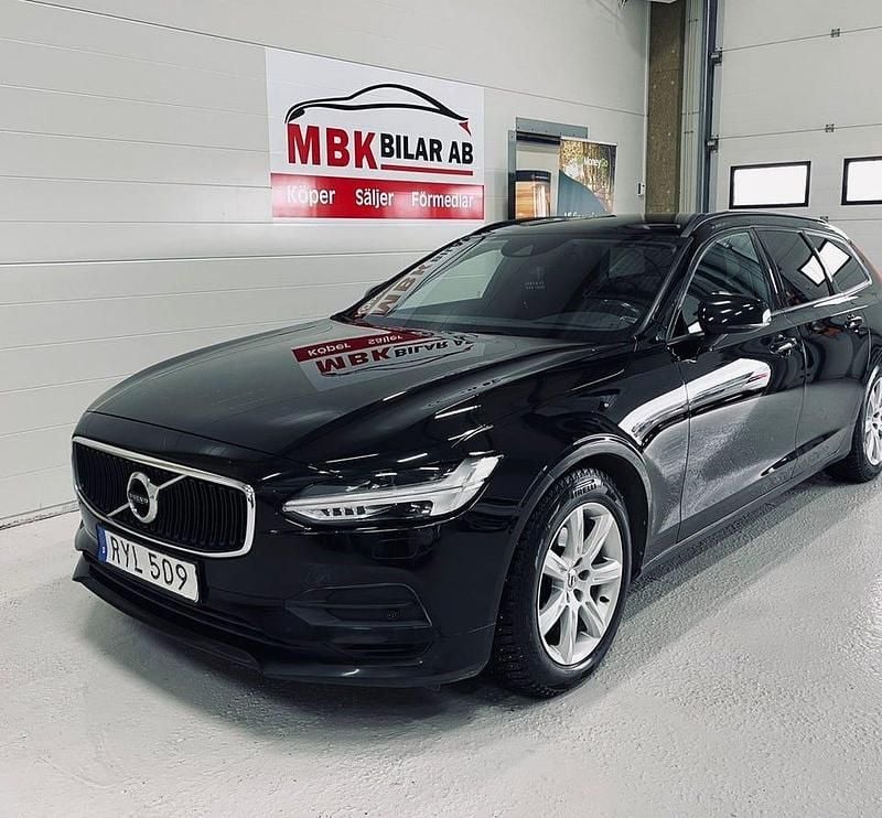 Begagnad Volvo V90 Kinetic 150 HK (110 kW) 2018 Svart Kombi