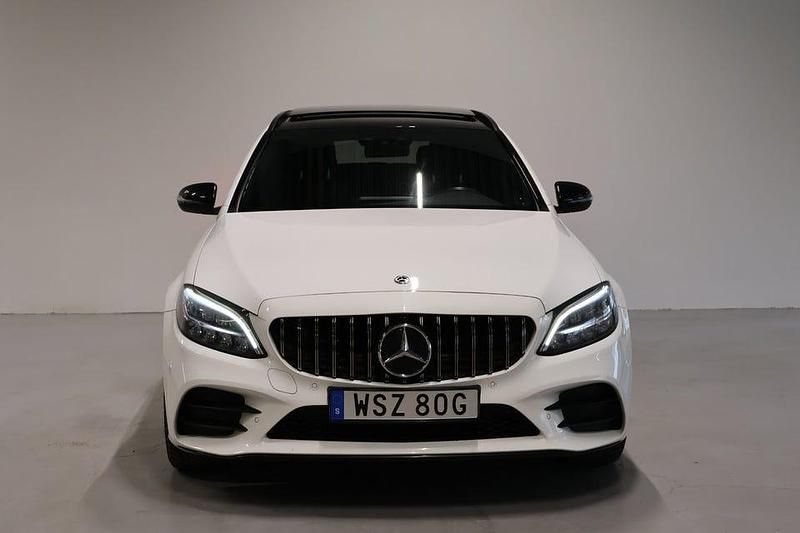 Begagnad Mercedes C300 AMG 320 HK (235 kW) 2021 Vit