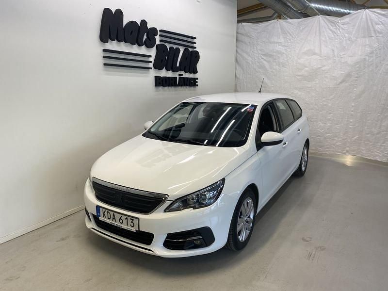 Vit Begagnad 2019 Peugeot 308 Active Kombi | 169 900 kr (Dyr) - Bild 1/4