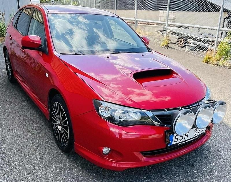Röd Begagnad 2009 Subaru Impreza Active Halvkombi | 48 000 kr (Superpris) - Bild 1/4