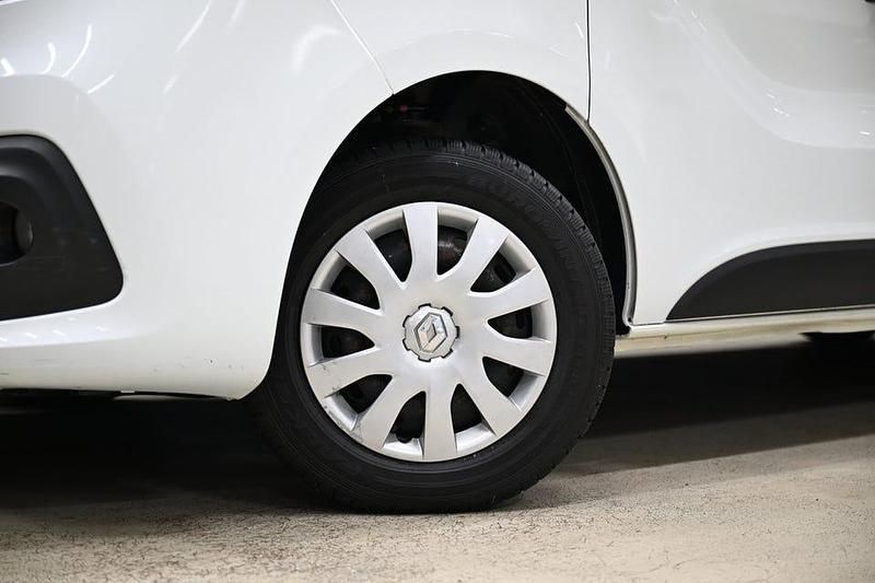 Begagnad Renault Trafic 120 HK (88 kW) 2018 Vit Minibuss