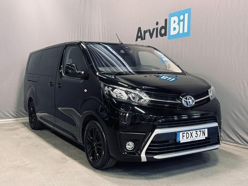 Svart Begagnad 2020 Toyota Proace Verso Edition Kombi | 267 700 kr (Bra pris) - Bild 1/4
