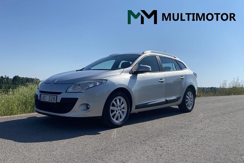 Silver Begagnad 2010 Renault Mégane III | 49 900 kr (Lite dyr) - Bild 1/4
